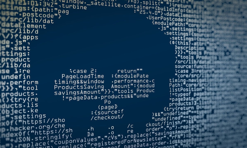 Un Teschio formato da codici informatici a simboleggiare un attacco hacker.